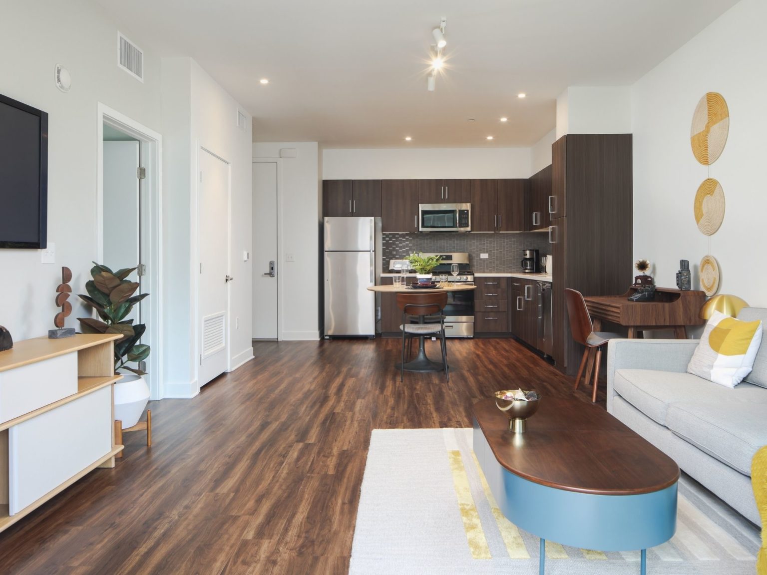 Apartments in North Hollywood Lankershim and Otsego Apartments