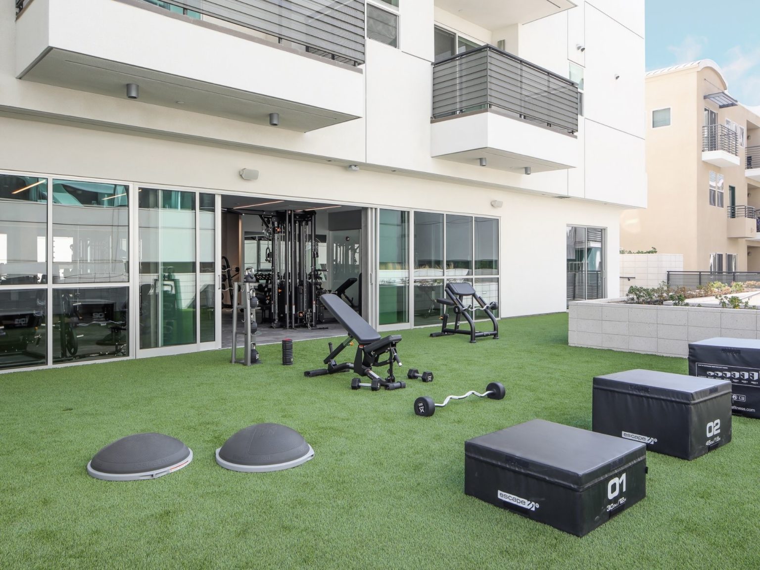 Apartments in North Hollywood Lankershim and Otsego Apartments